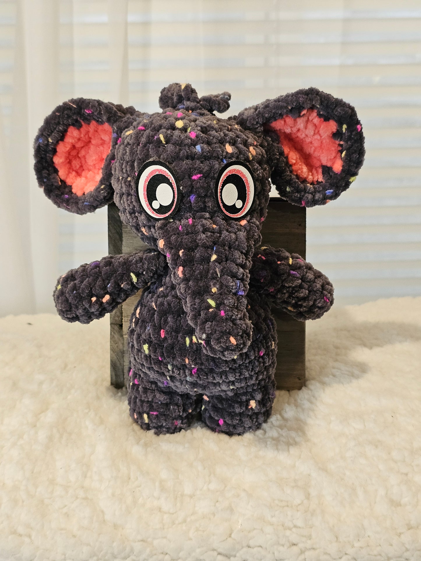 Pom Pom Mini Elephant
