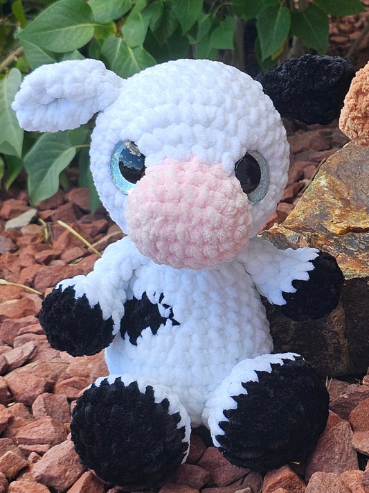 Cow plushie