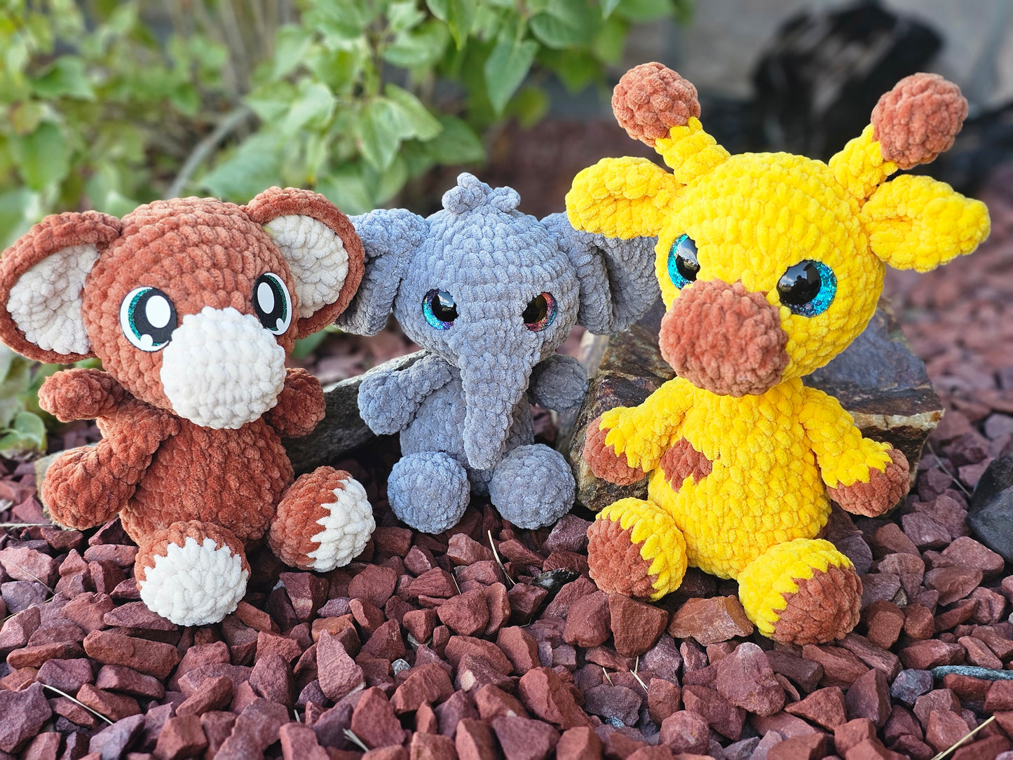 ** PATTERN**Safari Gals